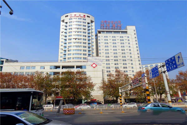 武汉同济医院大楼图片