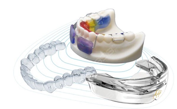 国产隐形矫正器——可丽尔