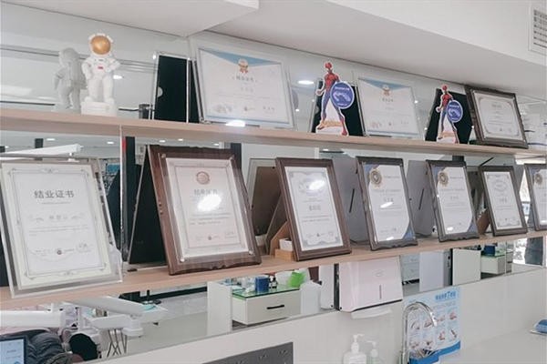 天津蓝松鼠口腔展示柜